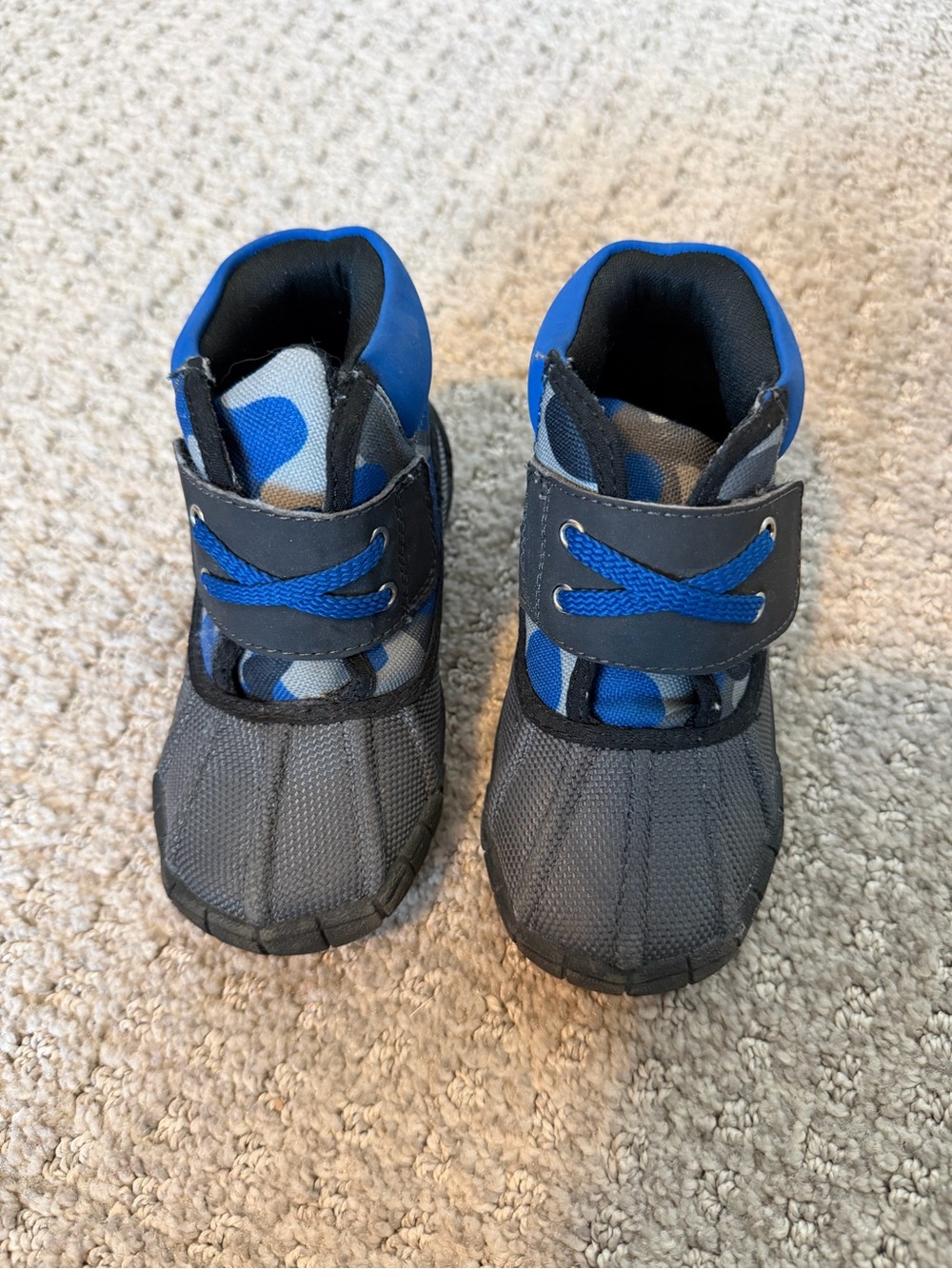 Kids Gray and Blue Camo Hook-and-Loop Boot